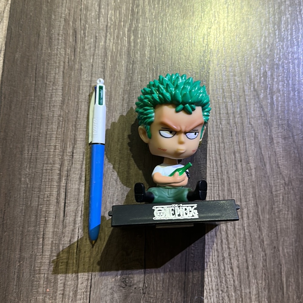 Zoro - Picture 2 of 2